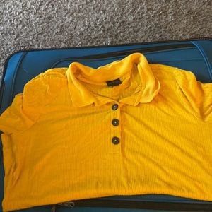 Yellow short sleeve shirt